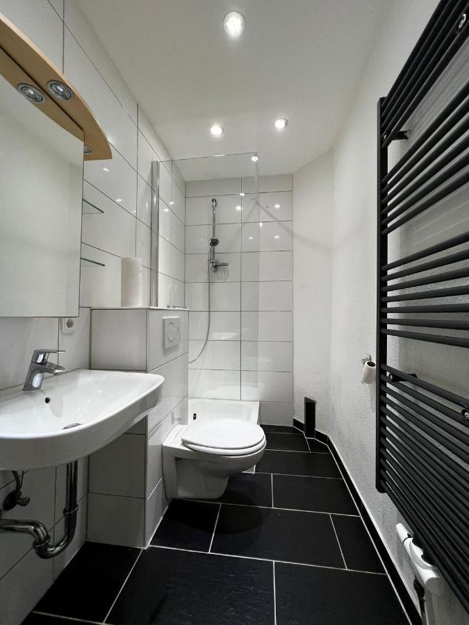 Erdgeschoss Wohnung Wiesbaden Stadtmitte 2 Zimmer Kueche Bad Екстериор снимка